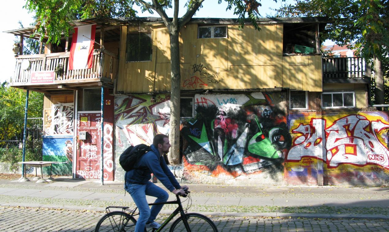 Baumhaus an der Mauer, which has been located on no man's land during the split of the city. Photo © Petra Havelska