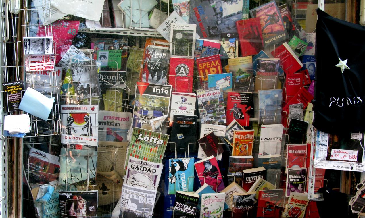 News in Kreuzberg. Photo © Petra Havelska